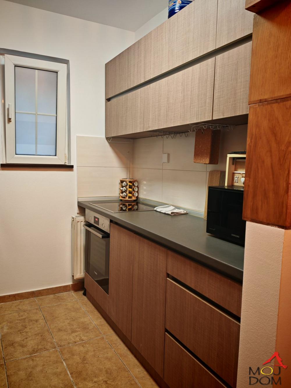 Slika 11 - Stan,NOVI SAD,GRBAVICA,kv: 50, € 136000, ID: 1030603