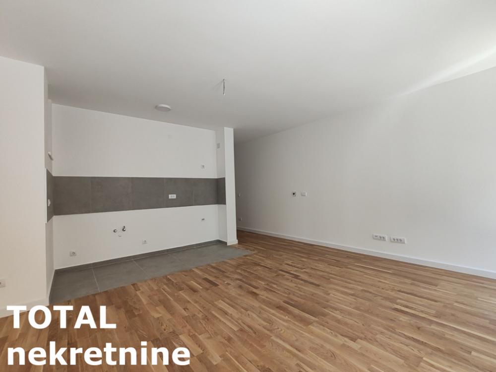 Slika 3 - Stan,NOVI SAD,CENTAR,kv: 63.00, € 195300, ID: 1101212