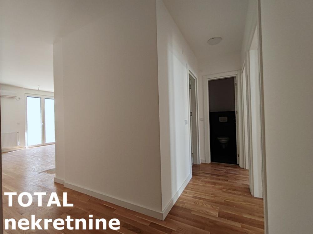 Slika 5 - Stan,NOVI SAD,CENTAR,kv: 63.00, € 195300, ID: 1101212