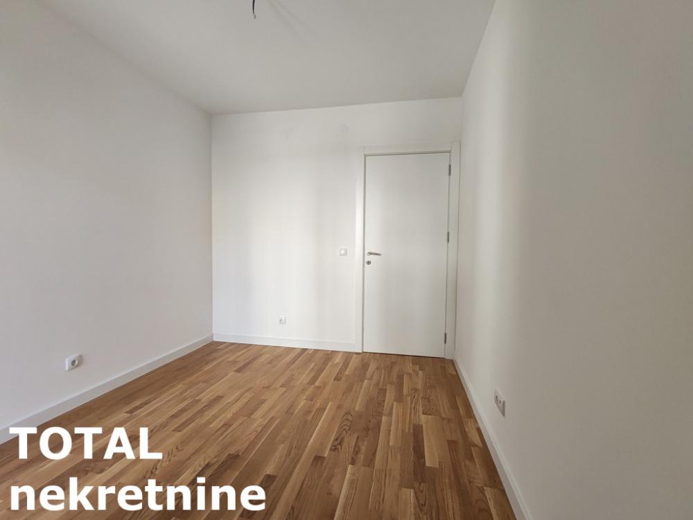 Slika 11 - Stan,NOVI SAD,CENTAR,kv: 63.00, € 195300, ID: 1101212