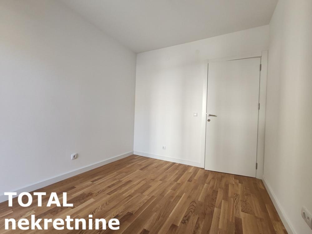 Slika 8 - Stan,NOVI SAD,CENTAR,kv: 63.00, € 195300, ID: 1101212