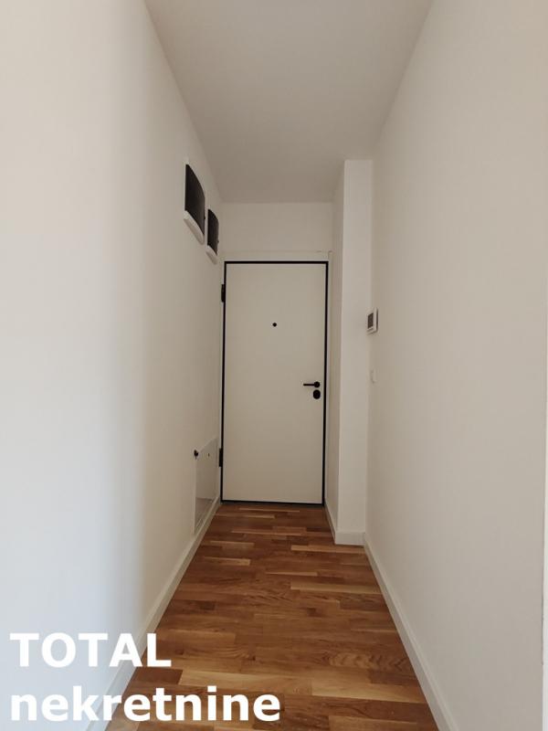 Slika 4 - Stan,NOVI SAD,CENTAR,kv: 48.00, € 148320, ID: 1101210