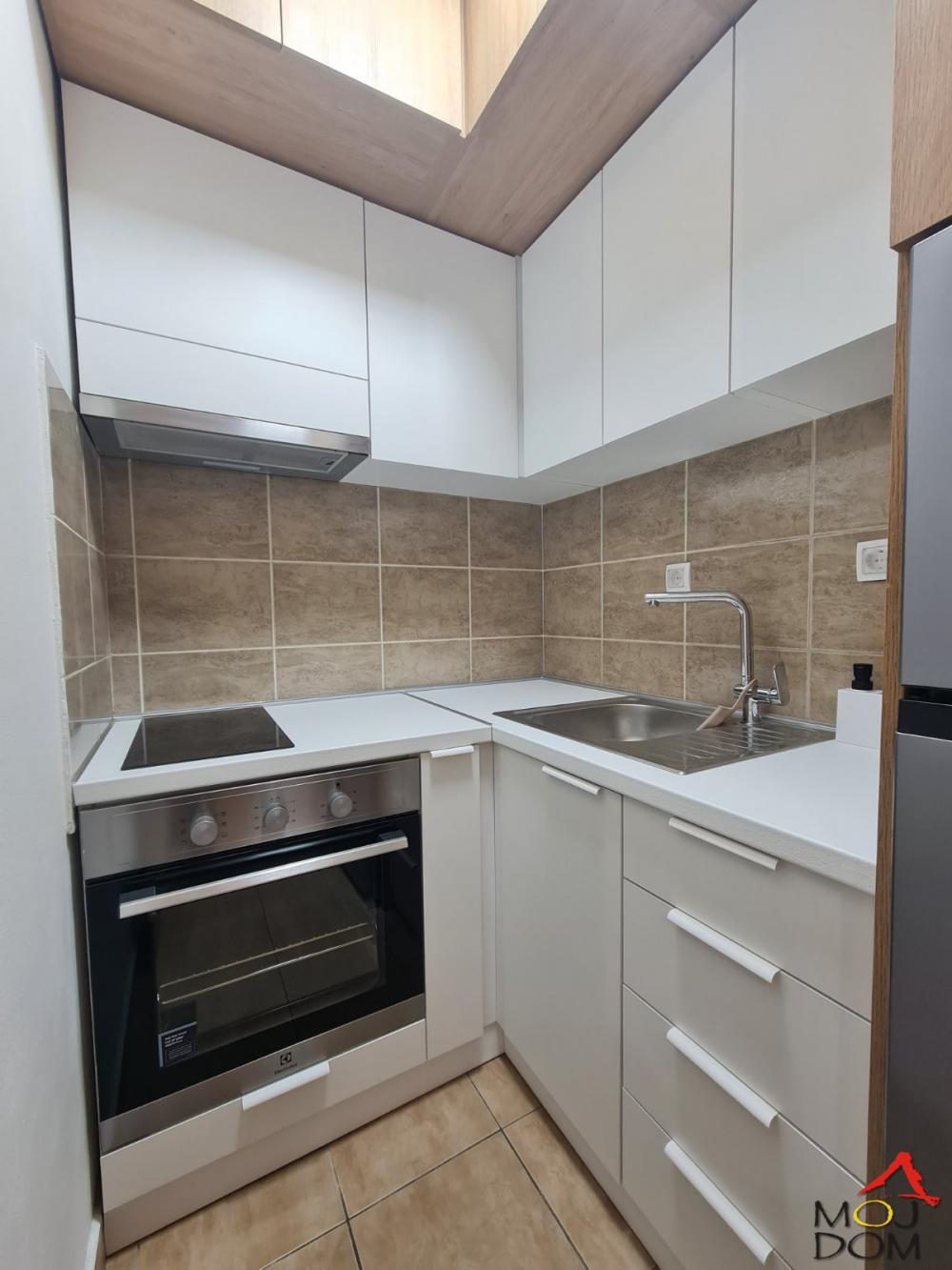 Slika 7 - Stan,NOVI SAD,NOVA DETELINARA,kv: 24, € 87550, ID: 1031151