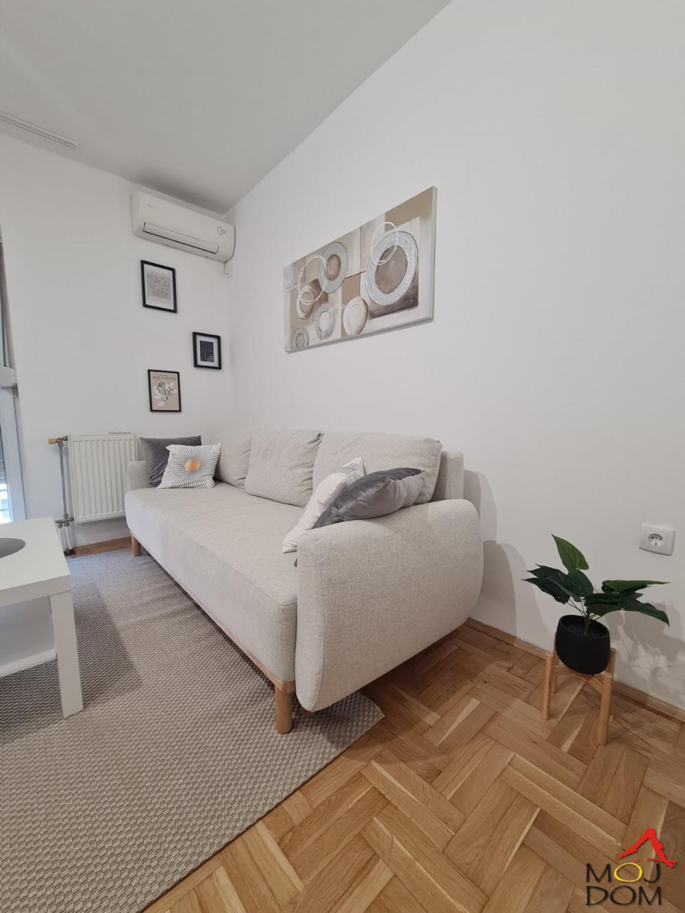 Slika 6 - Stan,NOVI SAD,NOVA DETELINARA,kv: 24, € 87550, ID: 1031151
