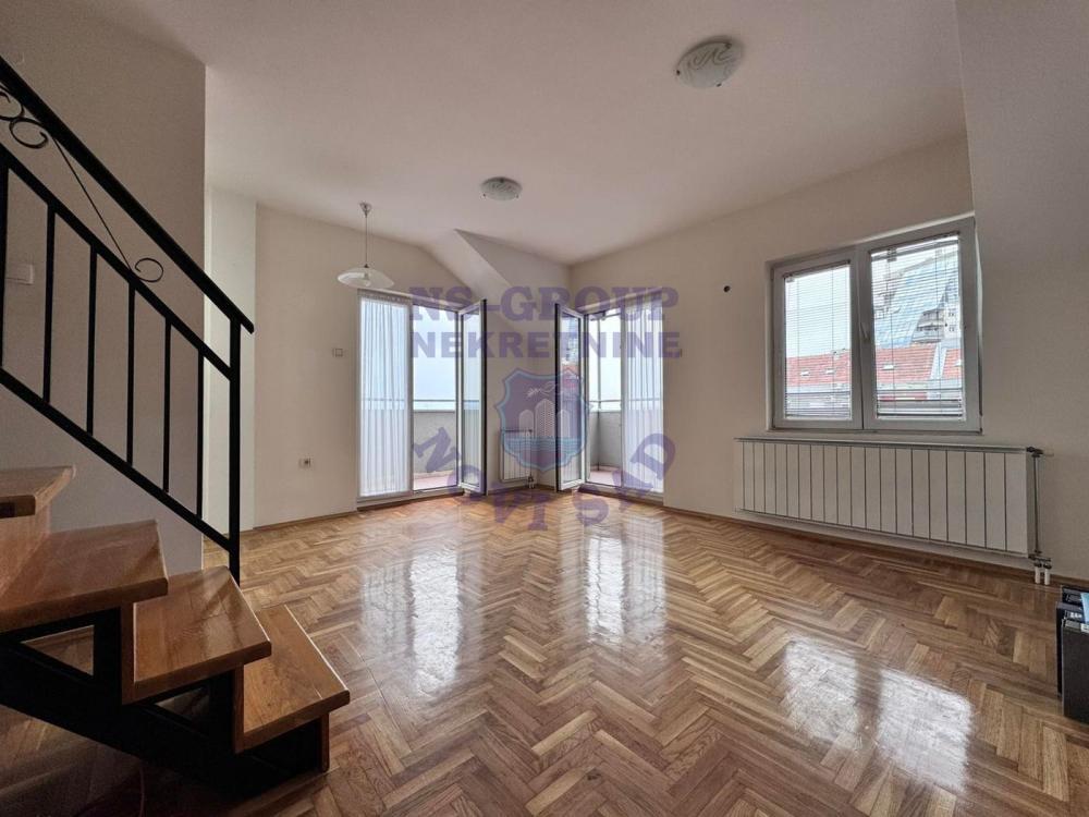 Glavna slika -Fantastican duplex na Bulevaru Evrope !