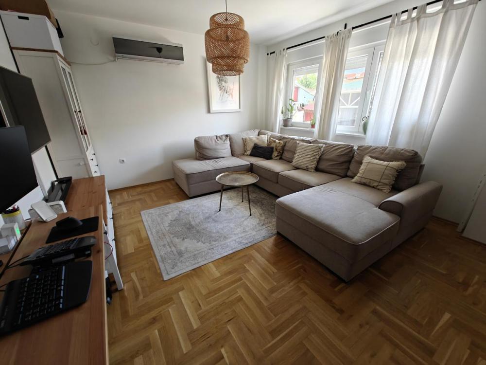 Slika 2 - Trosoban, 68m2, Telep Novi Sad, sa terasom, sa parkingom