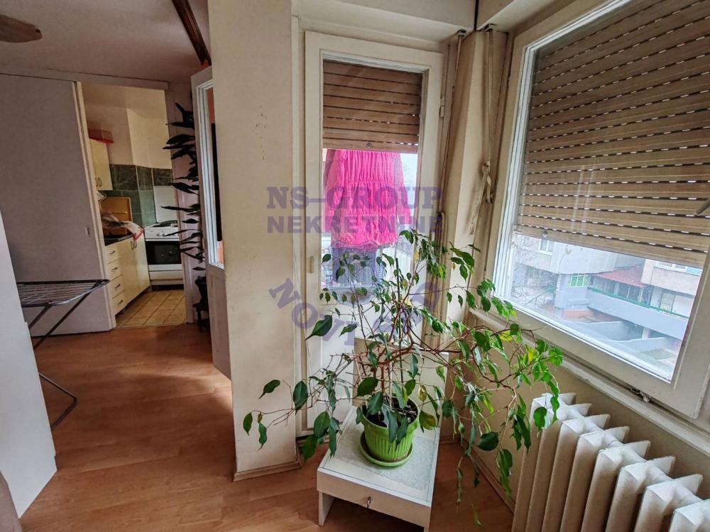 Slika 6 - trosoban stan na Limanu 3 !