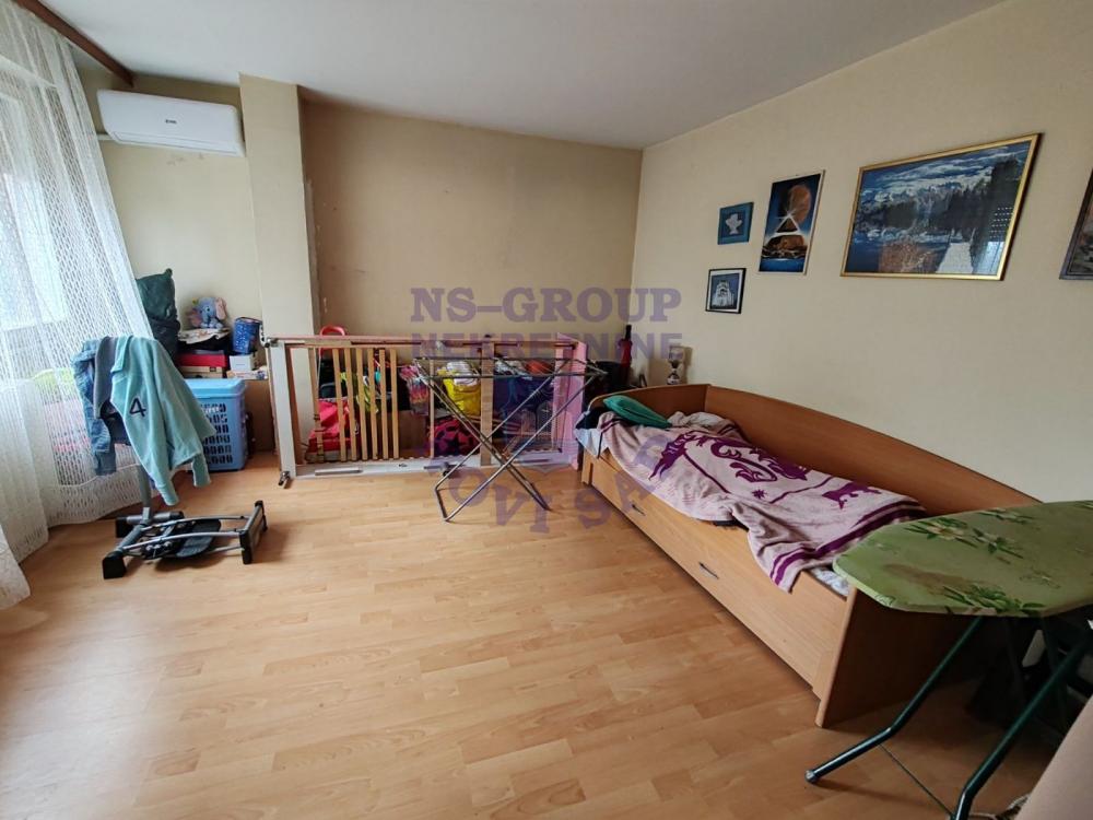 Slika 11 - trosoban stan na Limanu 3 !