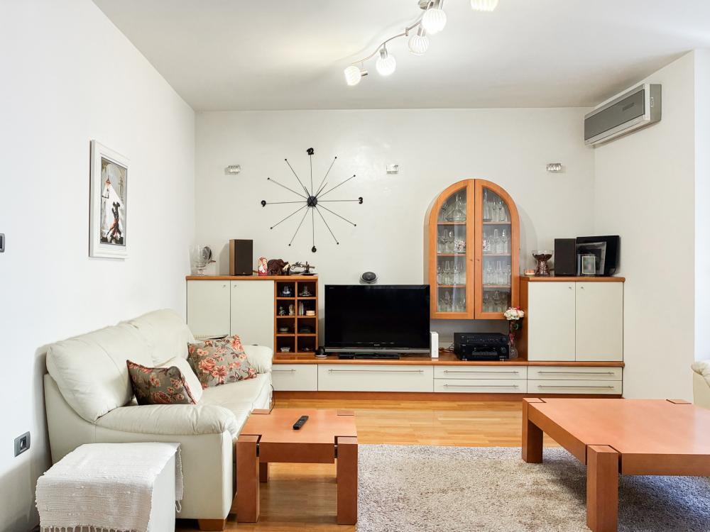 Glavna slika -Prodaja stana Novi Sad, Sajmiste