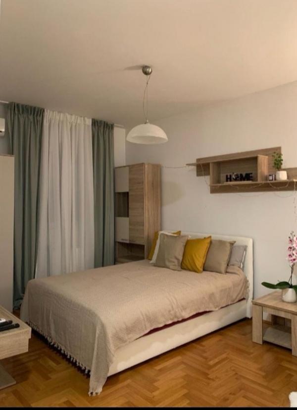 Slika 1 - Stan,NOVI SAD,TELEP,kv: 32.00, € 92000, ID: 1057867