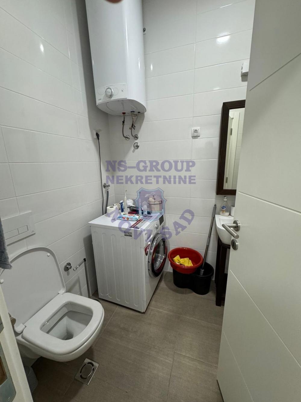 Slika 6 - Trosoban, 62m2, Kej žrtava racije Novi Sad, sa terasom, ima lift