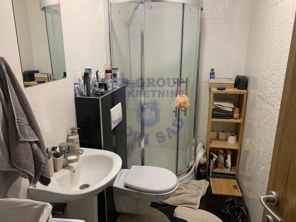 Slika 3 - Garsonjera na Salajci, kompletno nameštena!