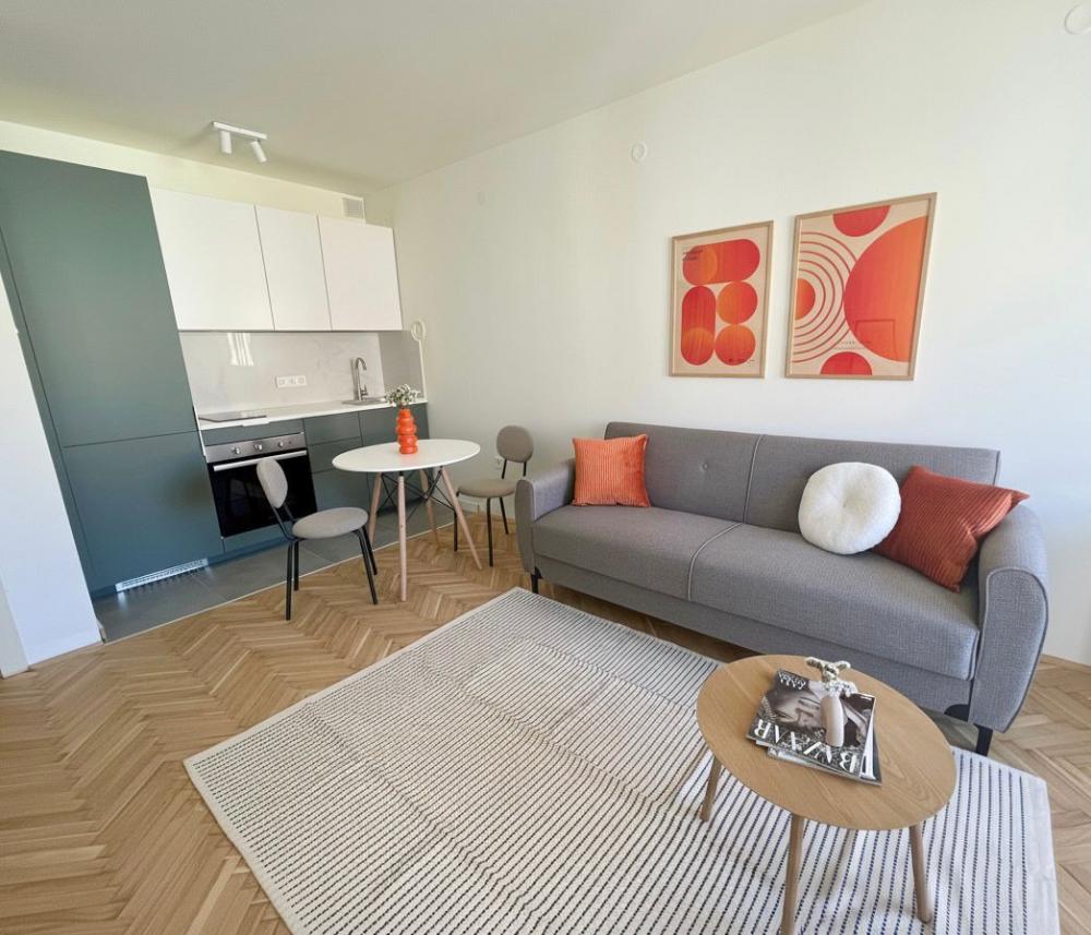 Slika 1 - Stan,NOVI SAD,NOVI BULEVAR,kv: 28.00, € 97850, ID: 1058832