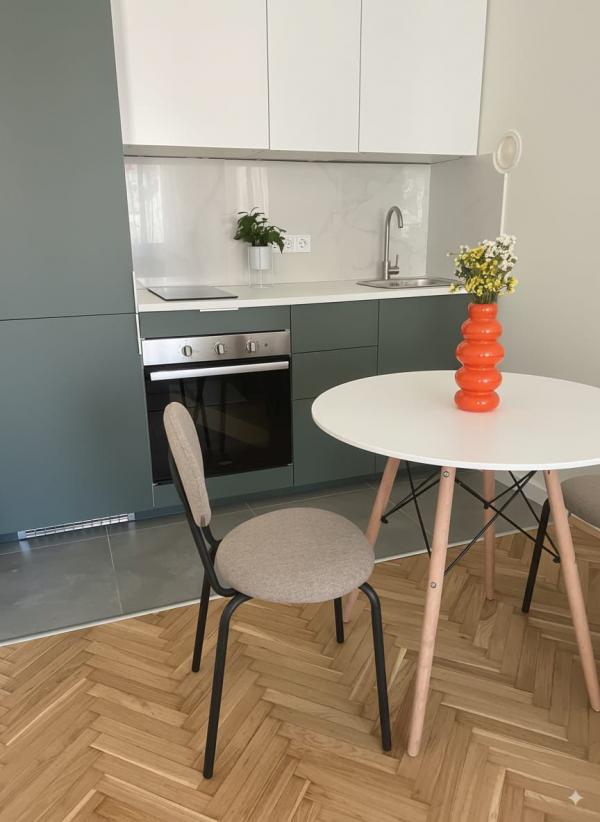 Slika 3 - Stan,NOVI SAD,NOVI BULEVAR,kv: 28.00, € 97850, ID: 1058832