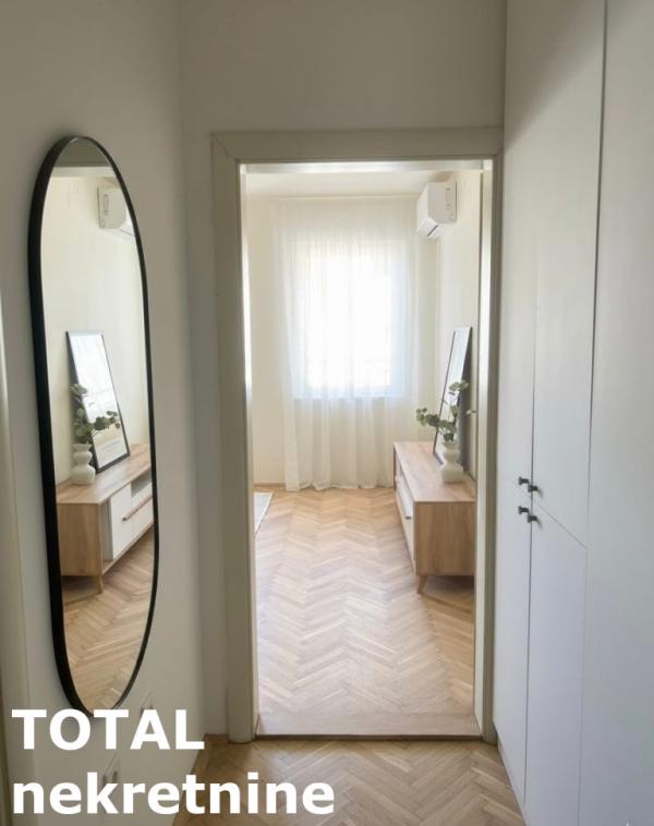Slika 4 - Stan,NOVI SAD,BULEVAR EVROPE,kv: 28.00, € 95790, ID: 1101353