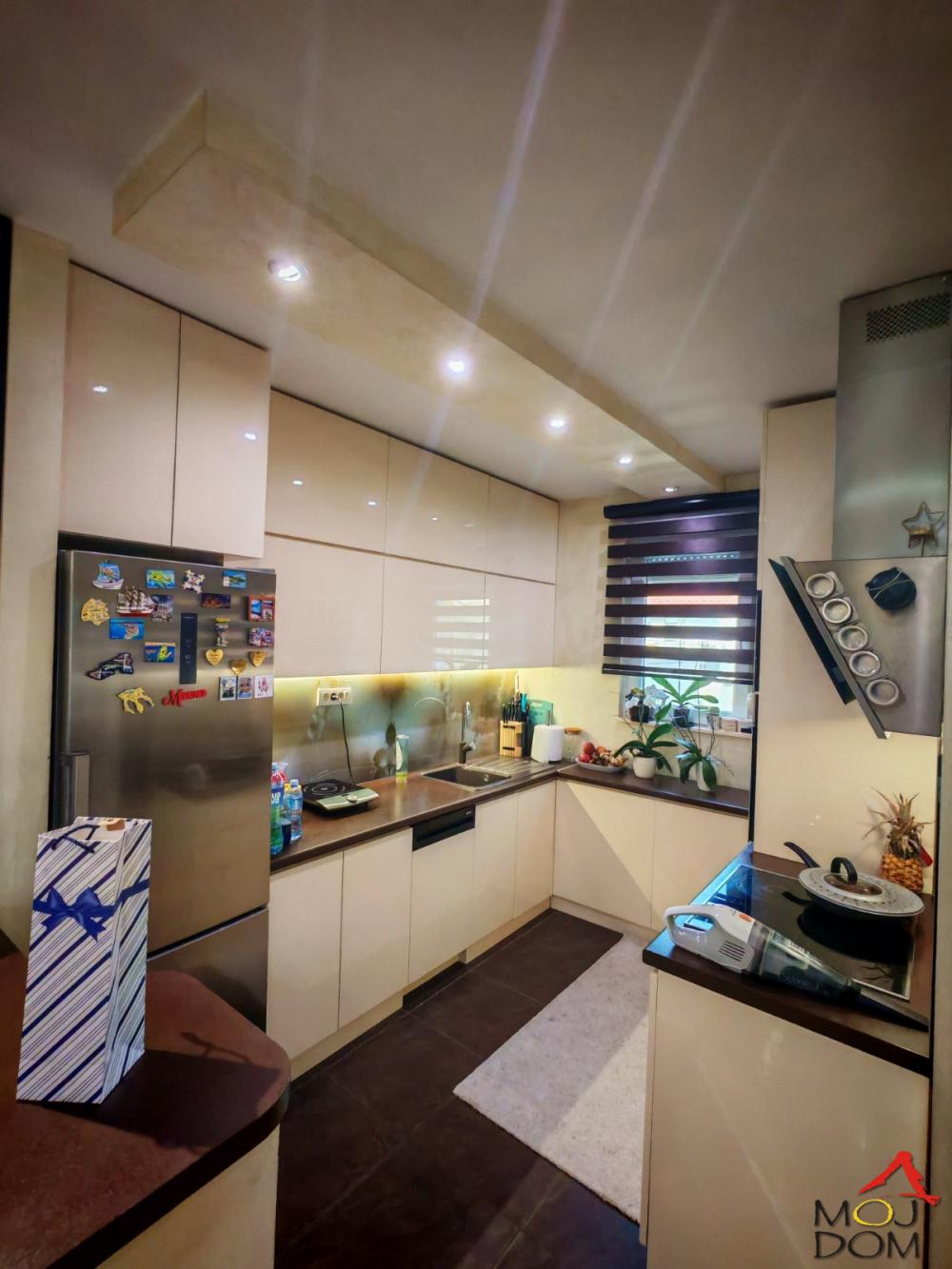 Slika 5 - Stan,NOVI SAD,TELEP,kv: 72, € 185400, ID: 1031160