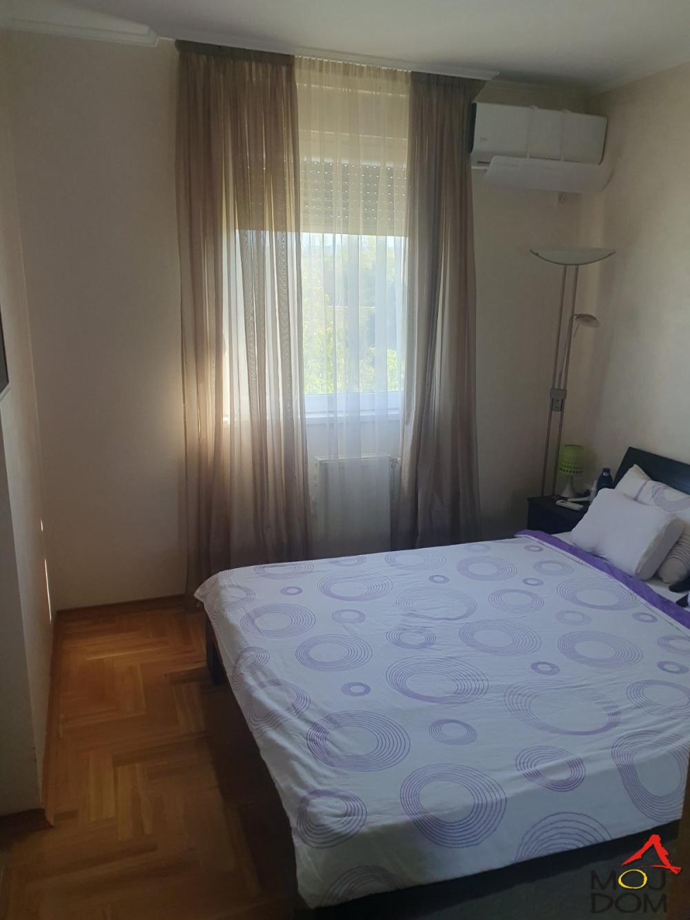 Slika 6 - Stan,NOVI SAD,TELEP,kv: 72, € 185400, ID: 1031160