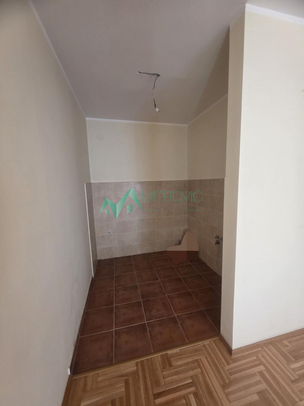 Slika 3 - NA PRODAJU – STAN , 45 m², VISOKO PRIZEMLJE – USELJIV ODMAH! 