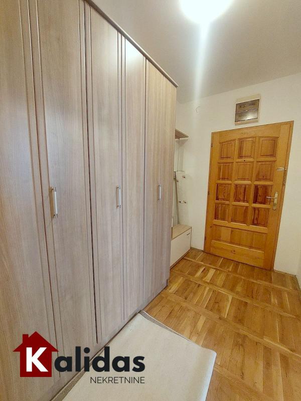 Slika 9 - Stan,NOVI SAD,BULEVAR,kv: 38, € 128750, ID: 1008173
