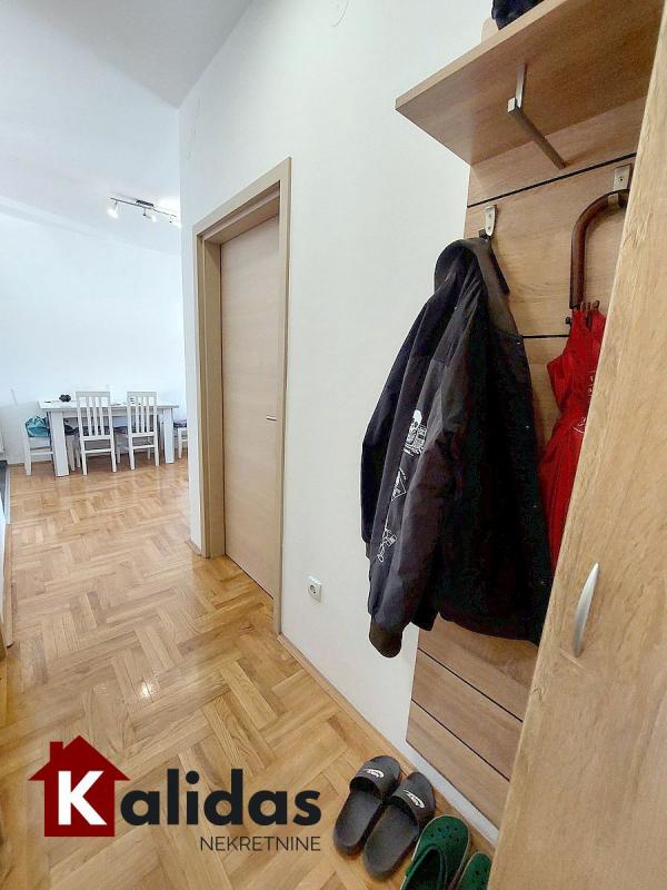 Slika 8 - Stan,NOVI SAD,TELEP,kv: 42, € 132870, ID: 1008169