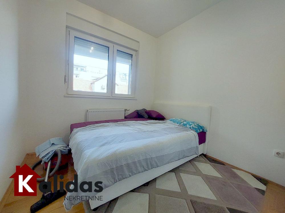 Slika 5 - Stan,NOVI SAD,TELEP,kv: 42, € 132870, ID: 1008169