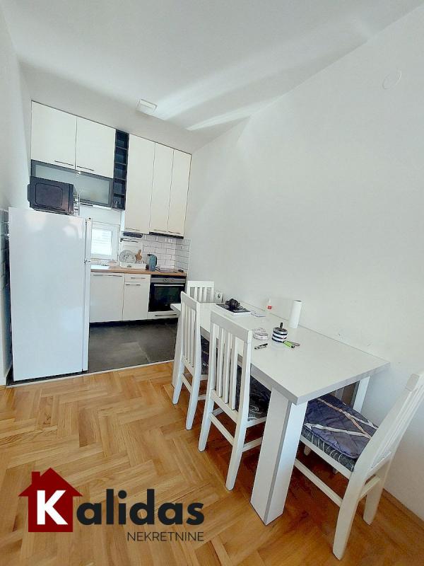 Slika 4 - Stan,NOVI SAD,TELEP,kv: 42, € 132870, ID: 1008169
