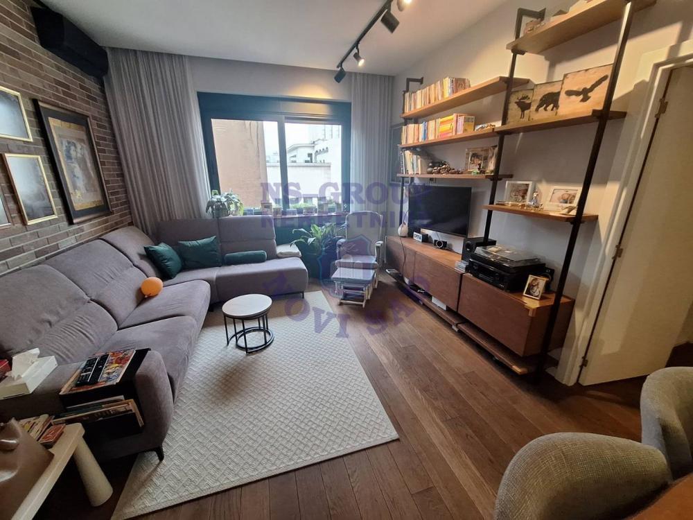 Glavna slika -Jako retko u ponudi, fenomenalan