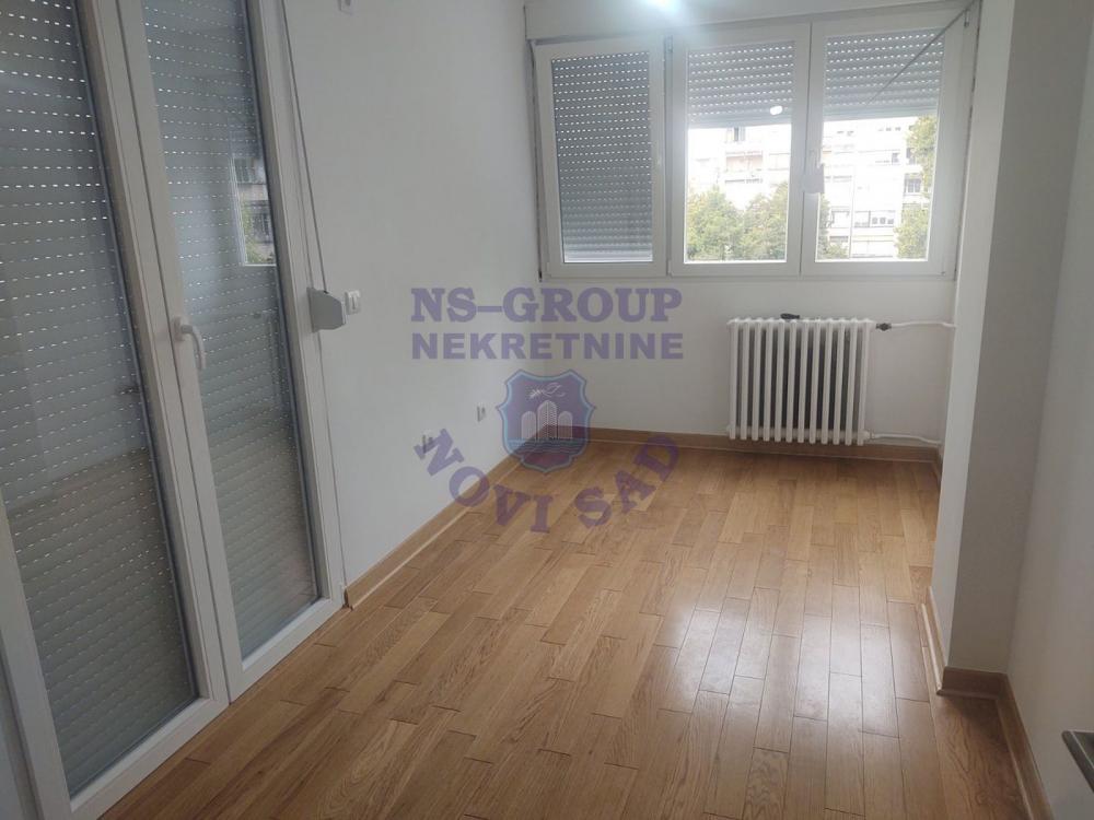 Slika 3 - Kompletno renoviran na odličnoj lokaciji