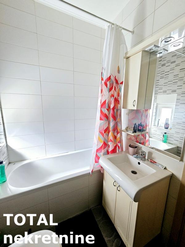 Slika 10 - Stan,NOVI SAD,TELEP,kv: 42.00, € 129000, ID: 1101367