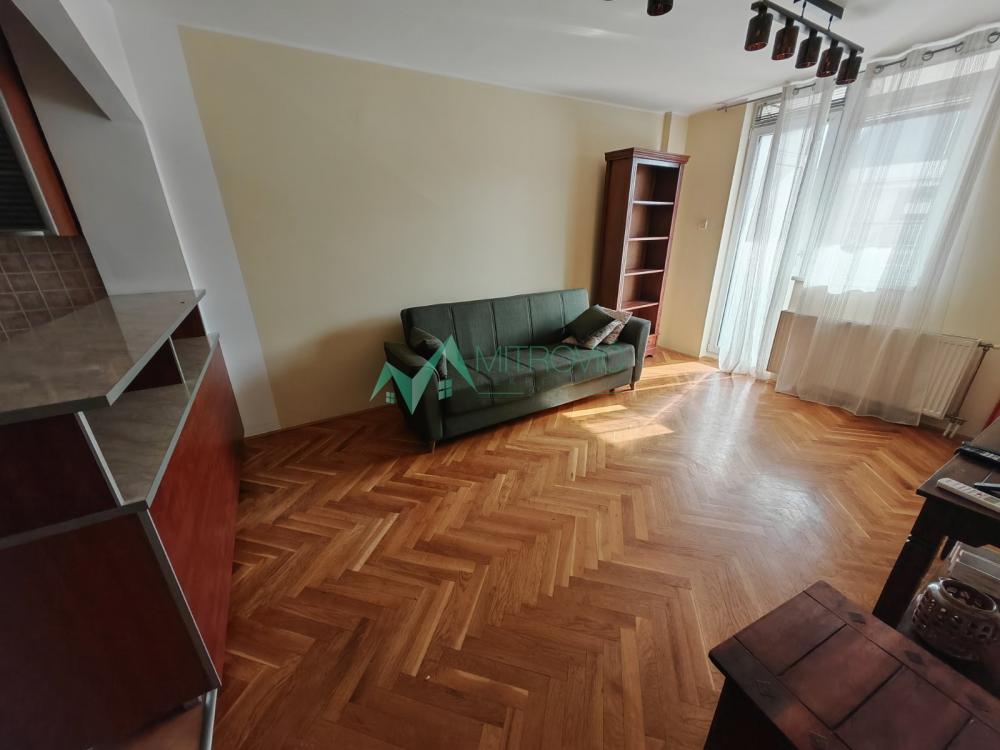 Slika 1 - Grbavica, 70m2, odličan dvoiposoban stan. 