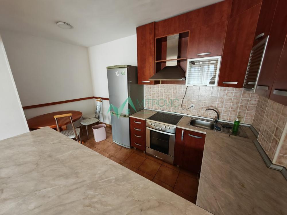 Slika 6 - Grbavica, 70m2, odličan dvoiposoban stan. 