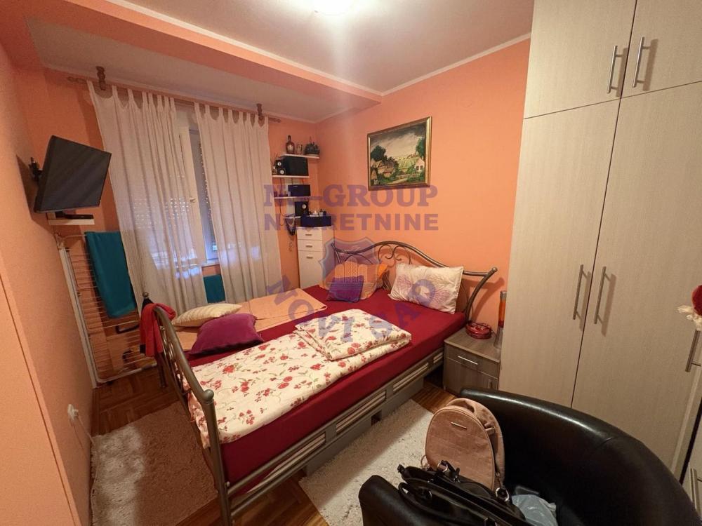 Slika 7 - Dvosoban stan na Bulevaru Patrijarha Pavla! 