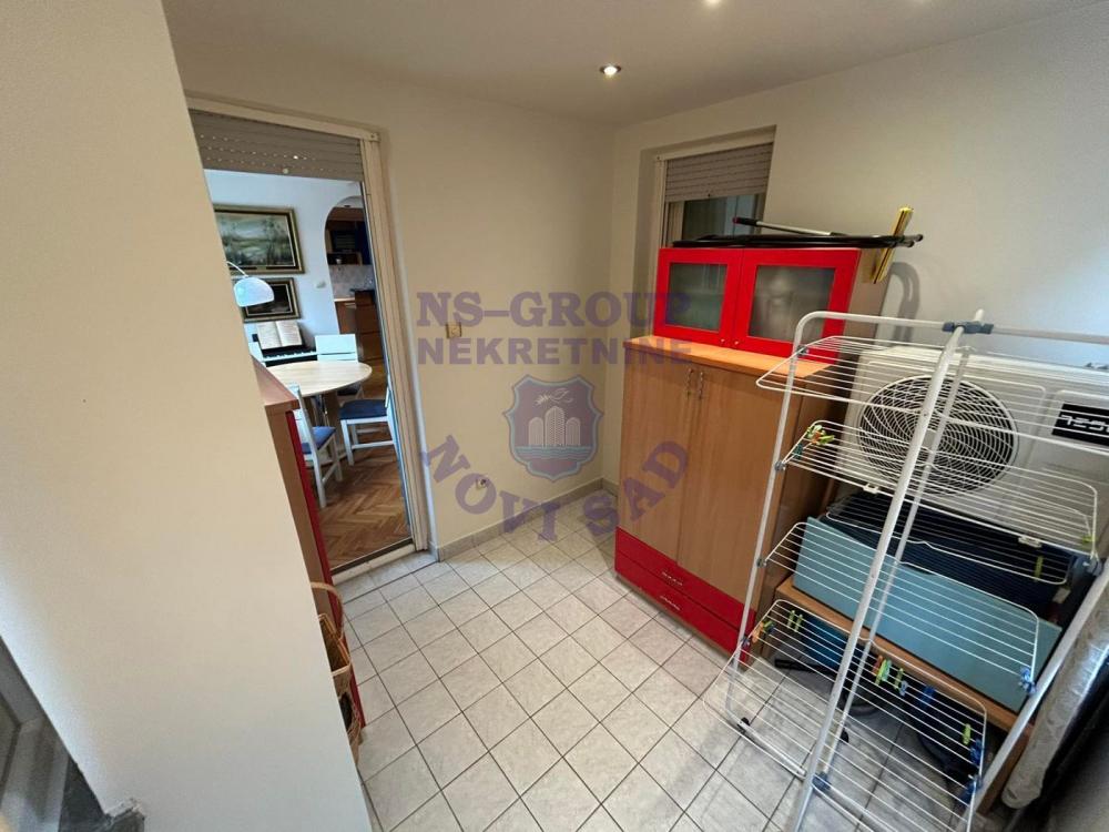 Slika 3 - Dvoiposoban, 73m2, Bulevar oslobođenja Novi Sad