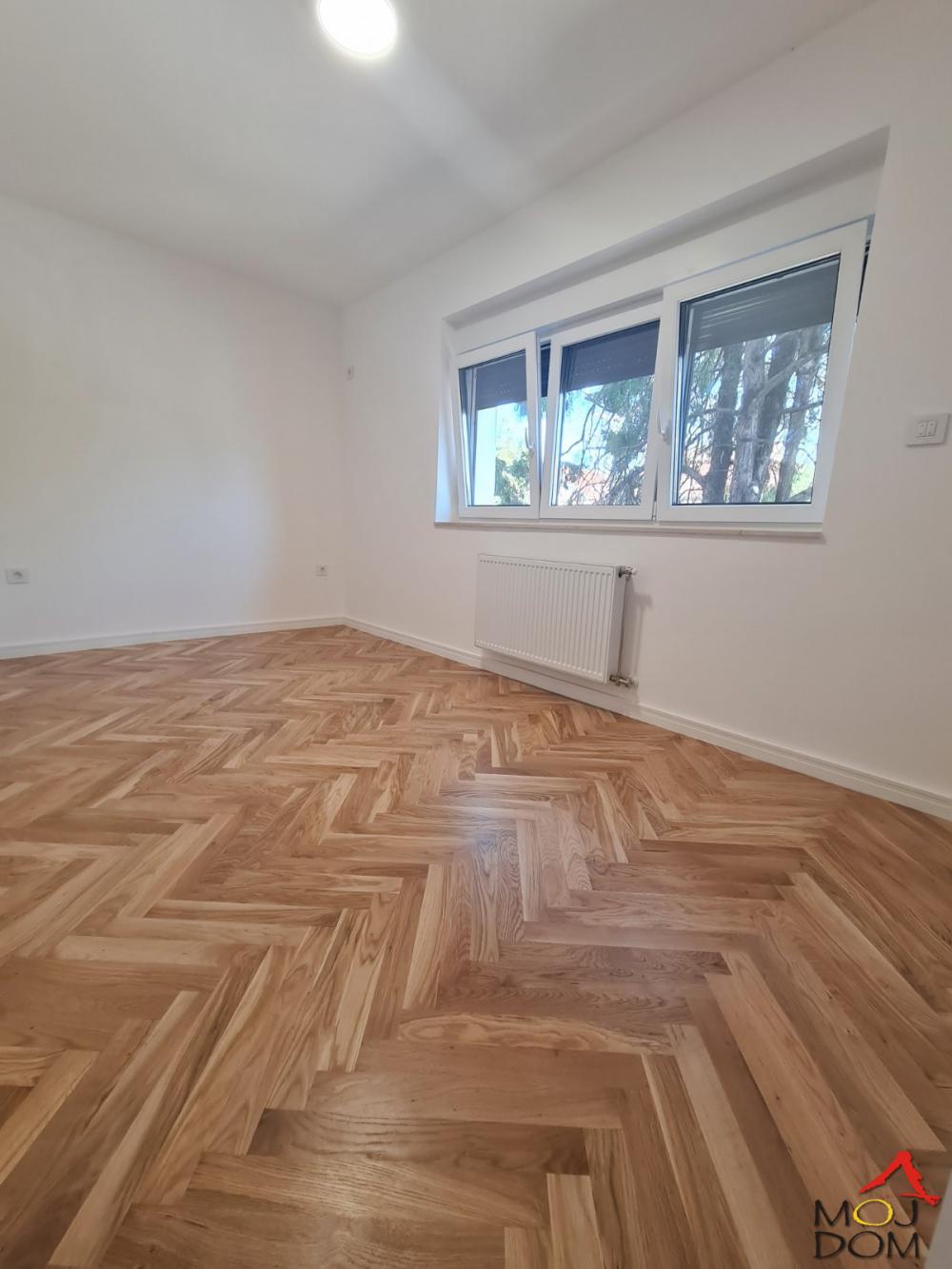 Slika 8 - Stan,NOVI SAD,TELEP,kv: 103, € 297000, ID: 1031169