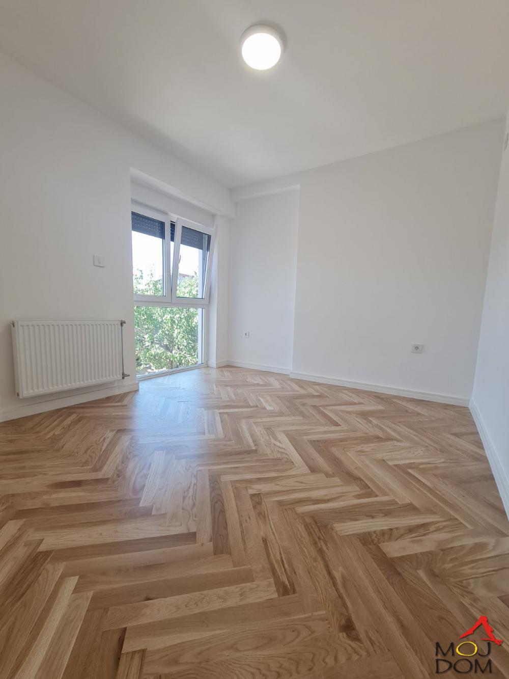 Slika 9 - Stan,NOVI SAD,TELEP,kv: 101, € 275650, ID: 1031168