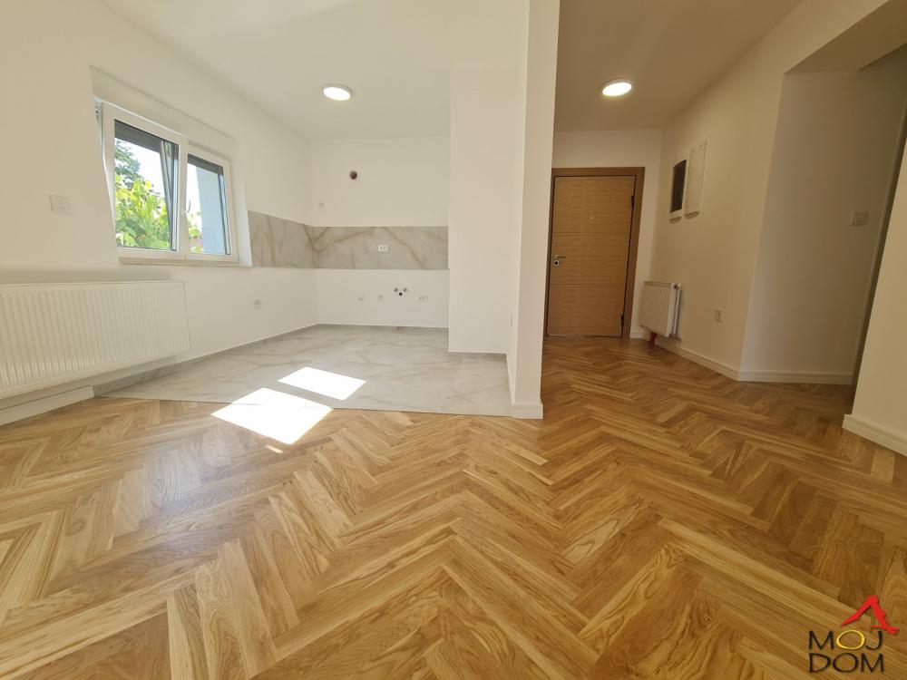 Slika 6 - Stan,NOVI SAD,TELEP,kv: 96, € 265250, ID: 1031167