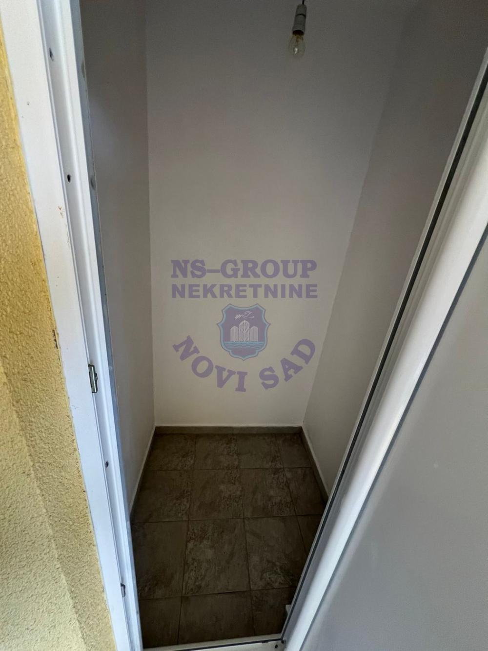 Slika 9 - Trosoban  useljiv stan na Tatarskom brdu! 