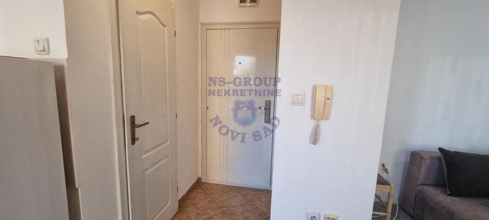 Slika 4 - Odlična garsonjera na Bulevaru Evrope!