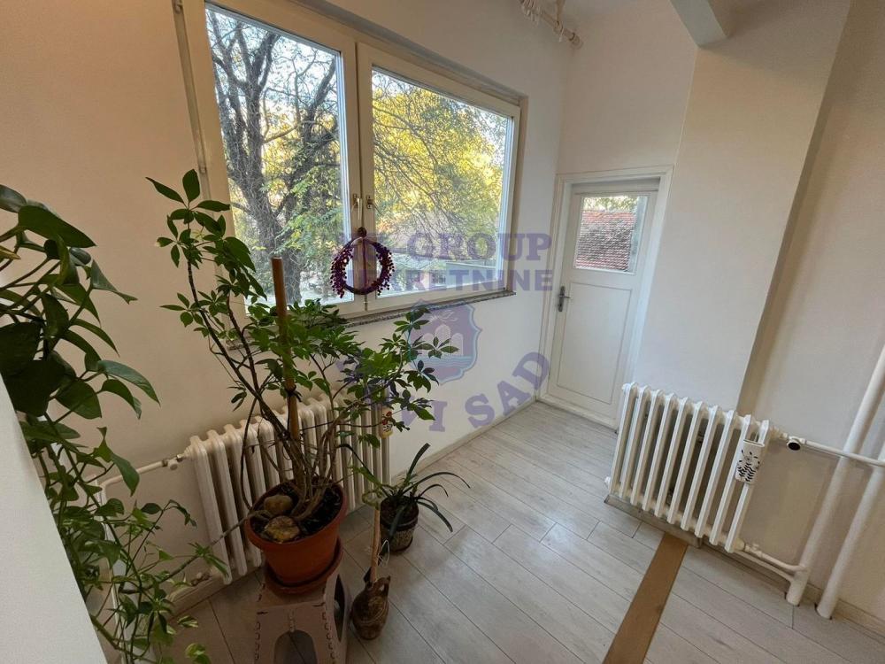 Slika 1 - Retko u ponudi, salonac u centru