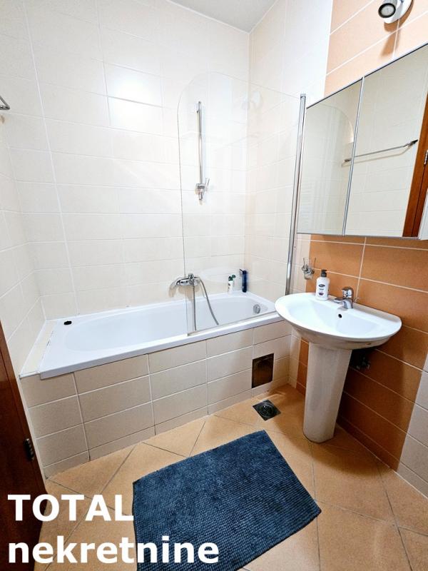 Slika 10 - Stan,NOVI SAD,CENTAR,kv: 56.00, € 220000, ID: 1101299