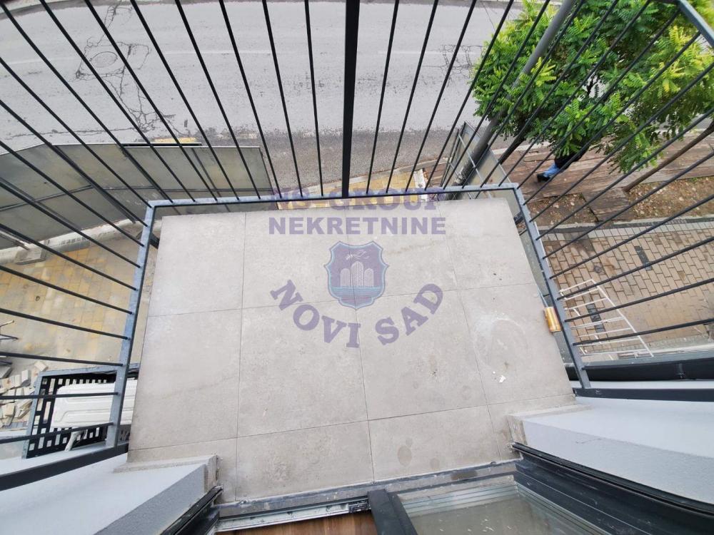 Slika 2 - Nov, neuseljavan , 3 minuta od pešačke zone