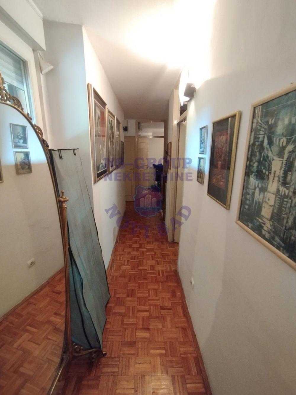 Slika 9 - Četvorosoban stan na Limanu 4!