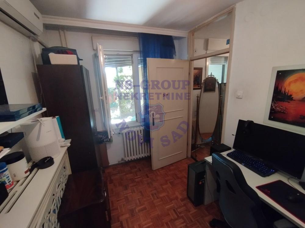 Slika 7 - Četvorosoban stan na Limanu 4!