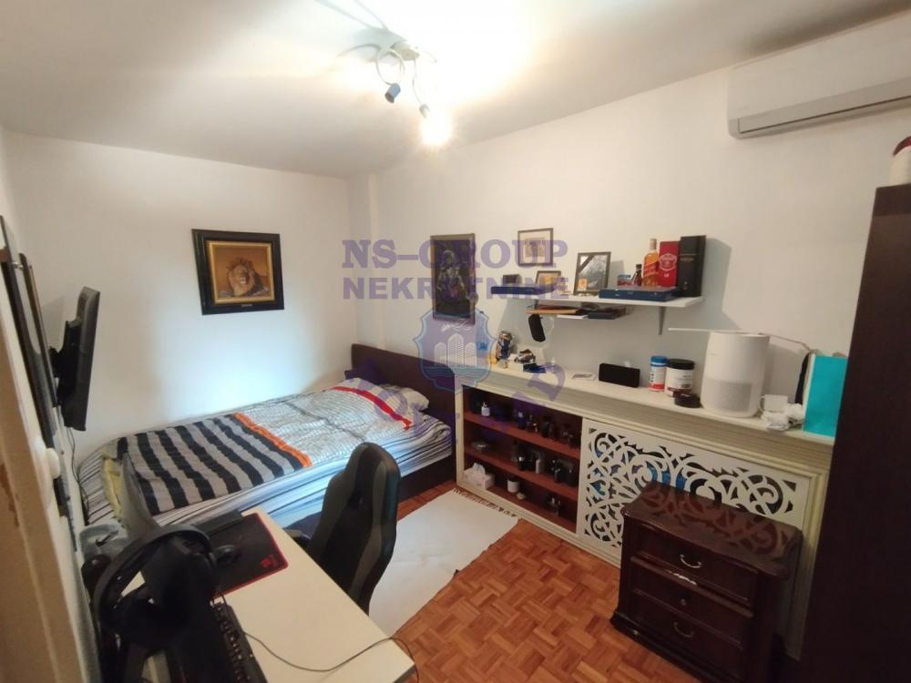 Slika 6 - Četvorosoban stan na Limanu 4!