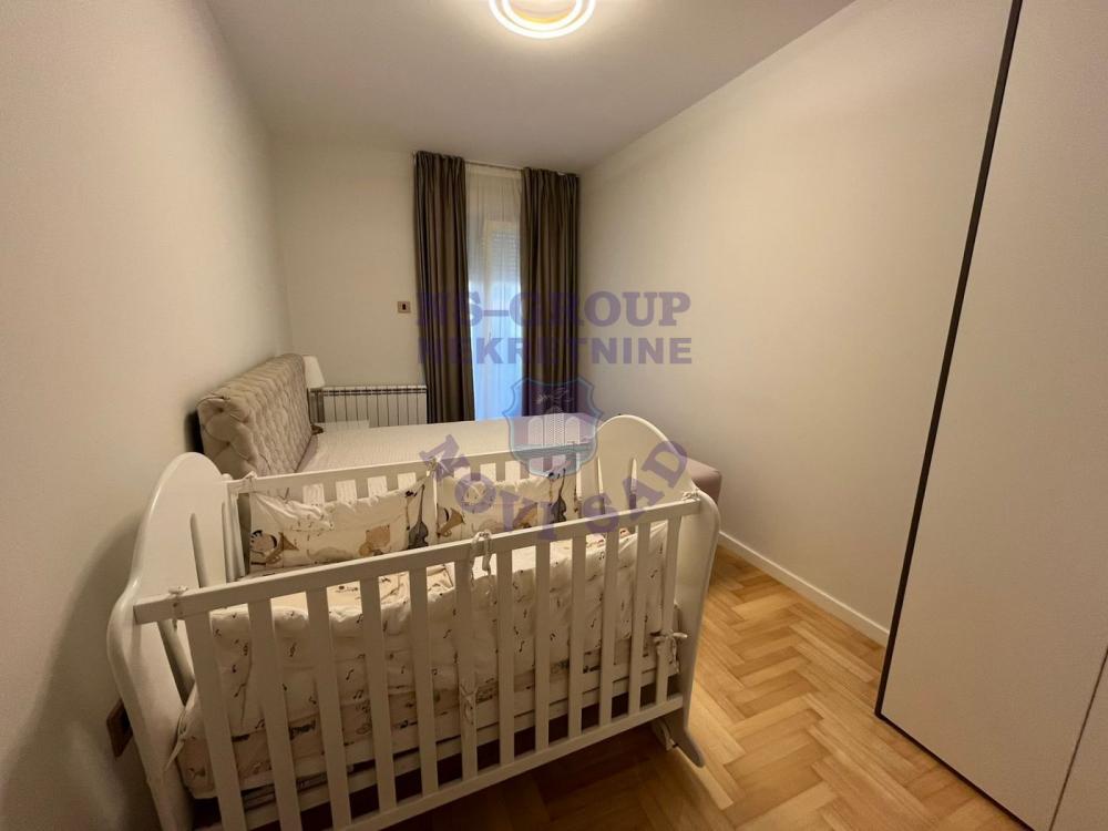 Slika 3 - Fenomenalan trosoban stan na Bulevaru oslobođenja!