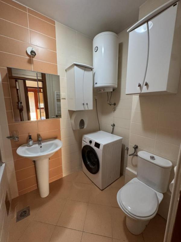 Slika 9 - Dvosoban, 52m2, Stari grad Novi Sad, sa terasom, ima lift