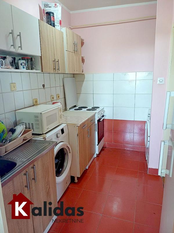 Slika 3 - Stan,NOVI SAD,ŽELEZNIČKA STANICA,kv: 28, € 70000, ID: 1008176