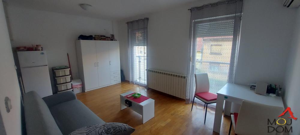 Glavna slika -Stan,NOVI SAD,CENTAR,kv: 26, € 97500, ID: 1030953