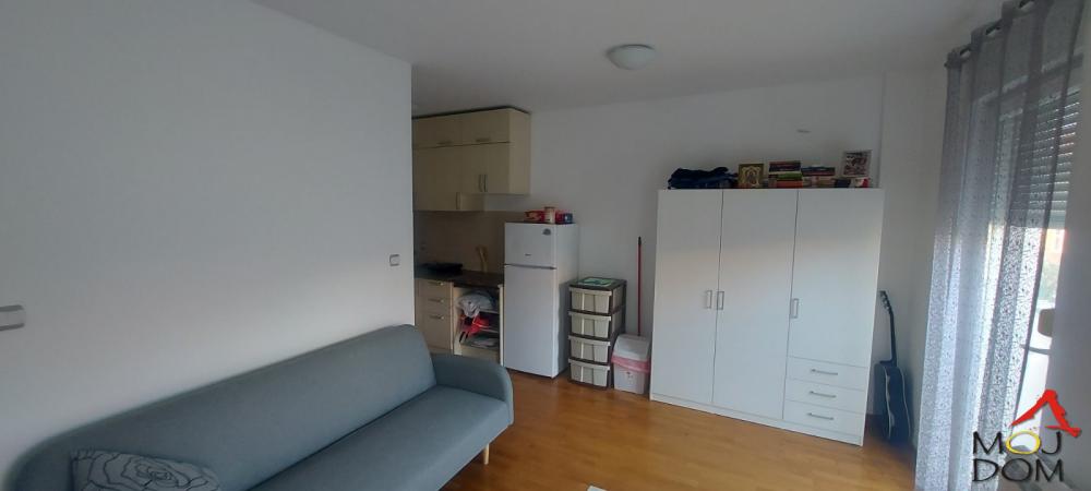 Slika 6 - Stan,NOVI SAD,CENTAR,kv: 26, € 97500, ID: 1030953