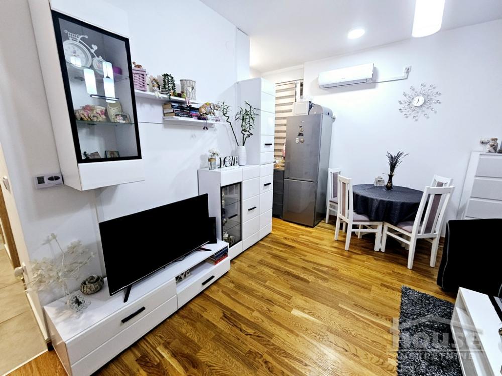 Slika 2 - Stan,NOVI SAD,ADICE,kv: 40.00, € 92700, ID: 1064514